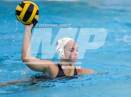 Thumbnail 1 in El Segundo vs. Sunny Hills (Villa Park Classic) photogallery.