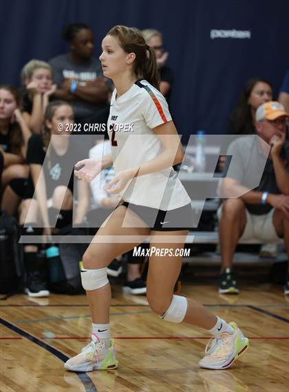 Thumbnail 2 in Winter Park vs McGill-Toolen (Nike Tournament of Champions) photogallery.