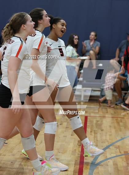 Thumbnail 3 in Winter Park vs McGill-Toolen (Nike Tournament of Champions) photogallery.