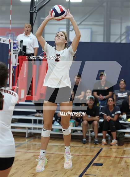 Thumbnail 2 in Winter Park vs McGill-Toolen (Nike Tournament of Champions) photogallery.