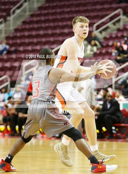 Thumbnail 1 in Sharon vs. Imhotep Charter (PIAA AAAA Championship) photogallery.