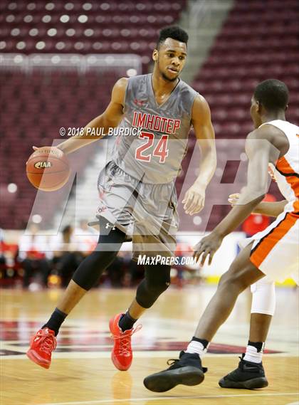 Thumbnail 3 in Sharon vs. Imhotep Charter (PIAA AAAA Championship) photogallery.