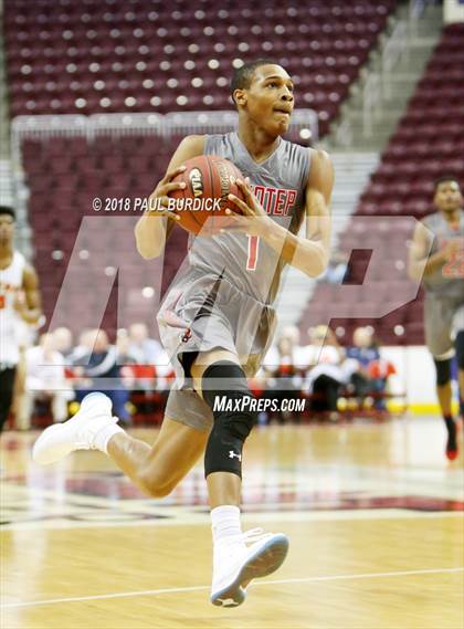 Thumbnail 2 in Sharon vs. Imhotep Charter (PIAA AAAA Championship) photogallery.