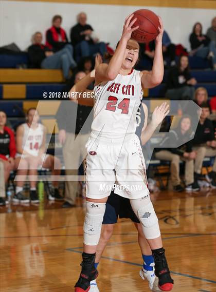 Thumbnail 3 in Jefferson City vs Saxony (Central Bank Shootout) photogallery.