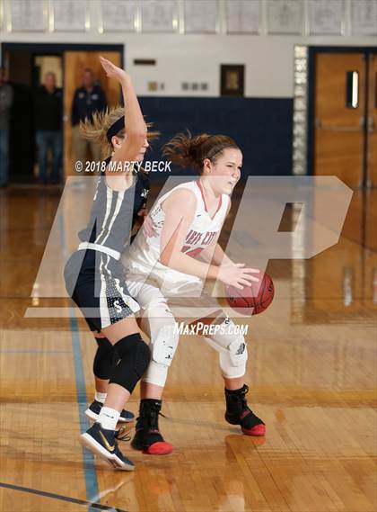 Thumbnail 1 in Jefferson City vs Saxony (Central Bank Shootout) photogallery.