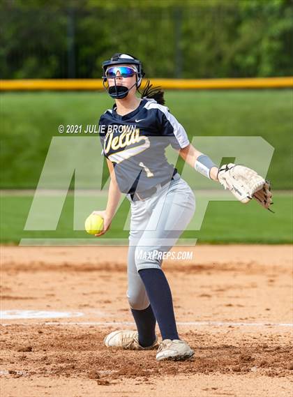 Thumbnail 2 in Delta @ Indianapolis Bishop Chatard photogallery.