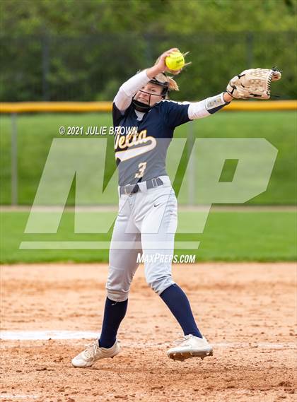 Thumbnail 2 in Delta @ Indianapolis Bishop Chatard photogallery.