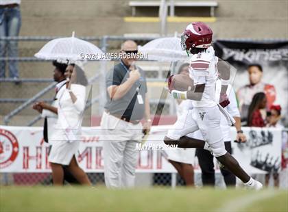 Thumbnail 3 in Ribault @ Raines photogallery.