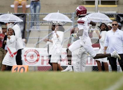 Thumbnail 2 in Ribault @ Raines photogallery.