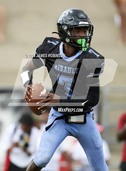 Thumbnail 1 in Ribault @ Raines photogallery.