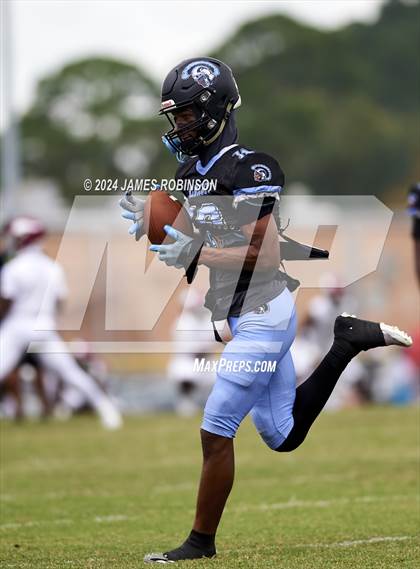 Thumbnail 2 in Ribault @ Raines photogallery.