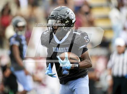 Thumbnail 1 in Ribault @ Raines photogallery.