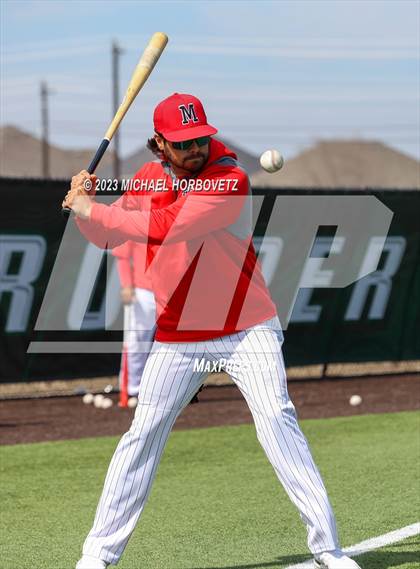 Thumbnail 2 in Marcus vs Keller photogallery.