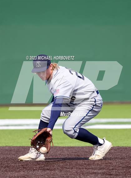 Thumbnail 2 in Marcus vs Keller photogallery.