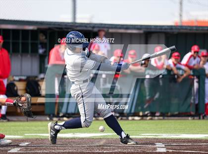 Thumbnail 3 in Marcus vs Keller photogallery.