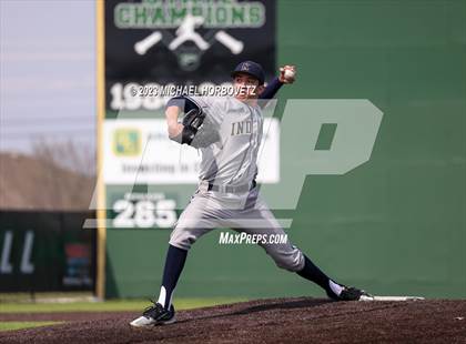 Thumbnail 3 in Marcus vs Keller photogallery.