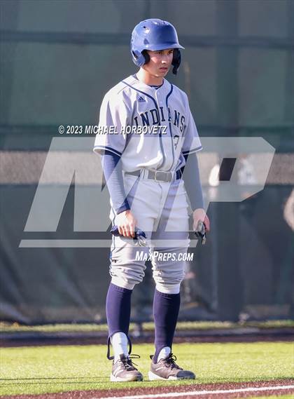 Thumbnail 2 in Marcus vs Keller photogallery.