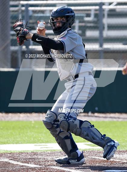 Thumbnail 1 in Marcus vs Keller photogallery.
