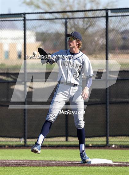 Thumbnail 1 in Marcus vs Keller photogallery.