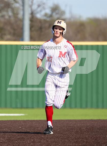 Thumbnail 1 in Marcus vs Keller photogallery.