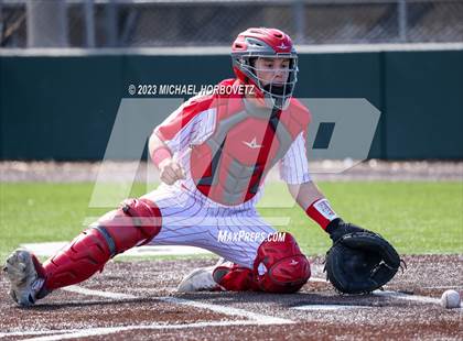 Thumbnail 1 in Marcus vs Keller photogallery.