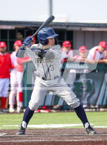 Thumbnail 2 in Marcus vs Keller photogallery.