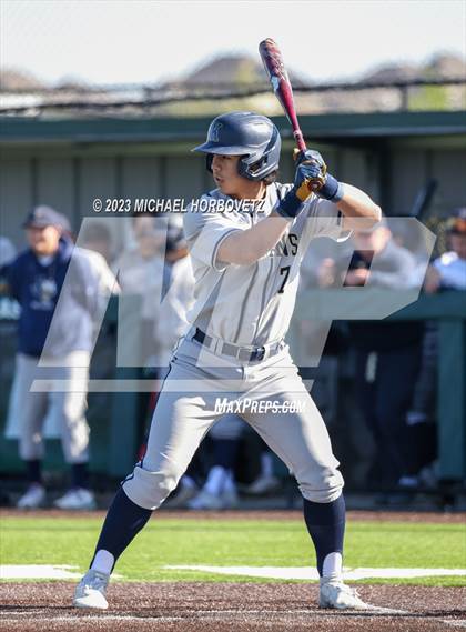 Thumbnail 3 in Marcus vs Keller photogallery.