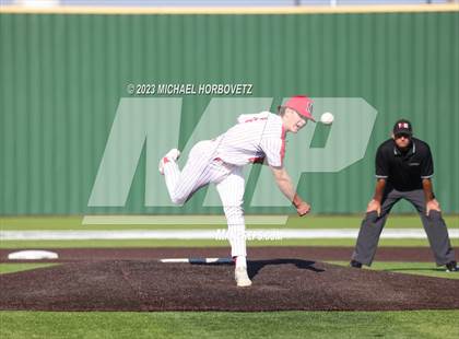 Thumbnail 1 in Marcus vs Keller photogallery.