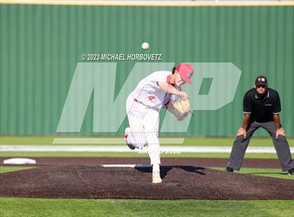 Thumbnail 3 in Marcus vs Keller photogallery.