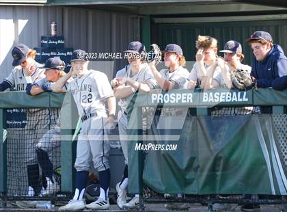 Thumbnail 2 in Marcus vs Keller photogallery.