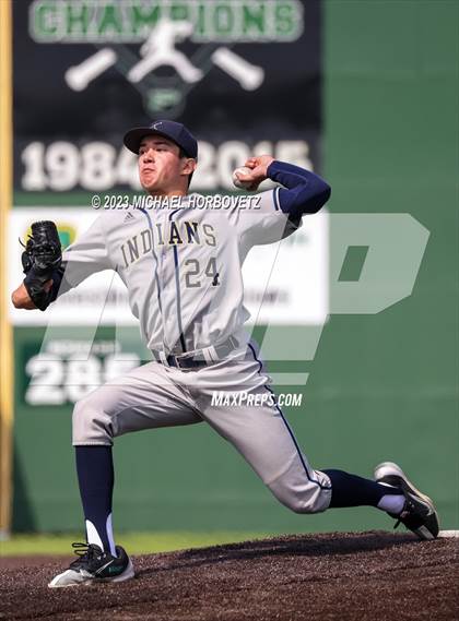 Thumbnail 1 in Marcus vs Keller photogallery.