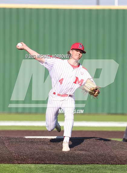 Thumbnail 1 in Marcus vs Keller photogallery.