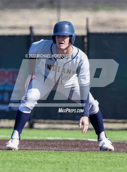 Thumbnail 2 in Marcus vs Keller photogallery.