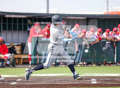 Thumbnail 3 in Marcus vs Keller photogallery.