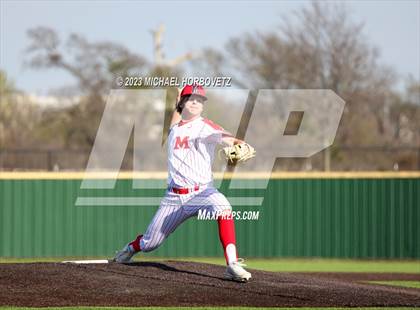 Thumbnail 3 in Marcus vs Keller photogallery.