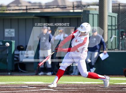 Thumbnail 2 in Marcus vs Keller photogallery.