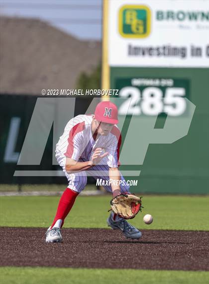 Thumbnail 2 in Marcus vs Keller photogallery.