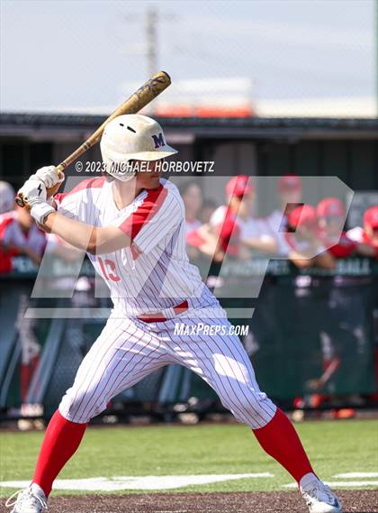 Thumbnail 1 in Marcus vs Keller photogallery.
