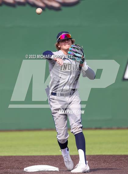 Thumbnail 1 in Marcus vs Keller photogallery.