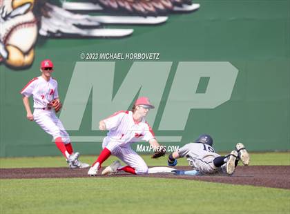 Thumbnail 1 in Marcus vs Keller photogallery.