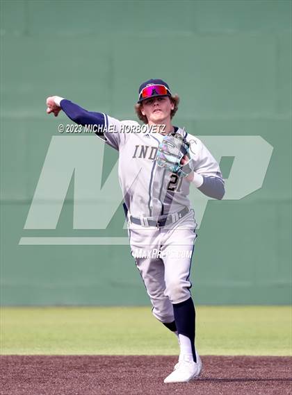 Thumbnail 1 in Marcus vs Keller photogallery.