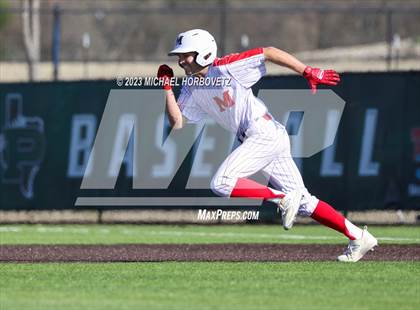 Thumbnail 1 in Marcus vs Keller photogallery.