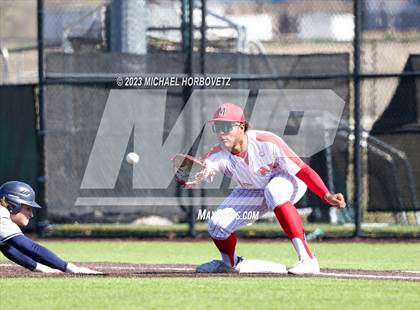 Thumbnail 2 in Marcus vs Keller photogallery.