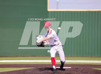 Thumbnail 1 in Marcus vs Keller photogallery.