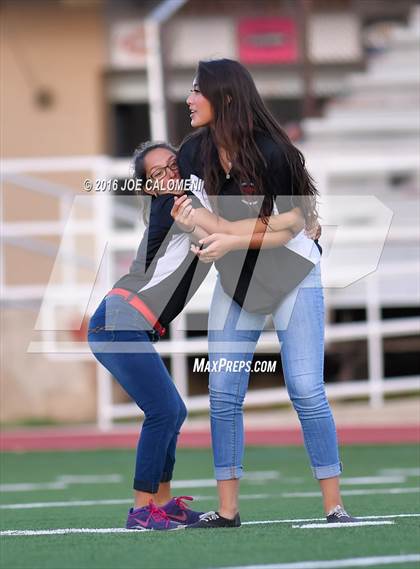 Thumbnail 1 in Reagan [Ronald] vs Churchill photogallery.