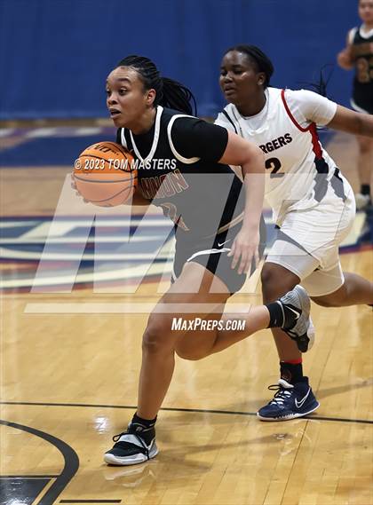 Thumbnail 2 in Cannon @ Providence Day photogallery.