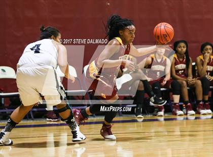 Thumbnail 1 in St Marys Dominican vs Terrebonne (Allstate Sugar Bowl Classic) photogallery.