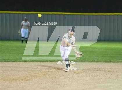 Thumbnail 3 in Kirbyville @ Woodville photogallery.