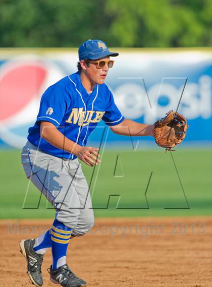 Thumbnail 3 in Alamo Heights vs. Tivy  (UIL 4A Region IV Regional Quarterfinal Playoff) photogallery.