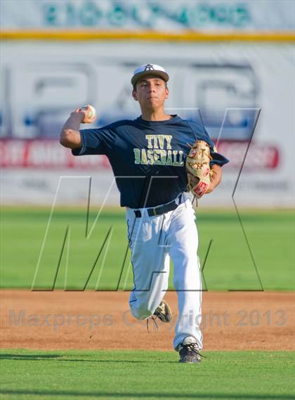 Thumbnail 3 in Alamo Heights vs. Tivy  (UIL 4A Region IV Regional Quarterfinal Playoff) photogallery.